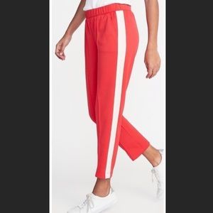 Old Navy Active Mid-Rise boyfriend joggers